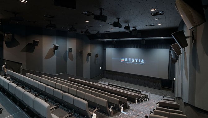 The premium “BESTIA” theatre, boasting an expansive 11-meter-wide and 4.6-meter-high screen (36 feet by 15.1 feet) along with 205 seats, is equipped with the Christie CP4435-RGB pure laser projector.