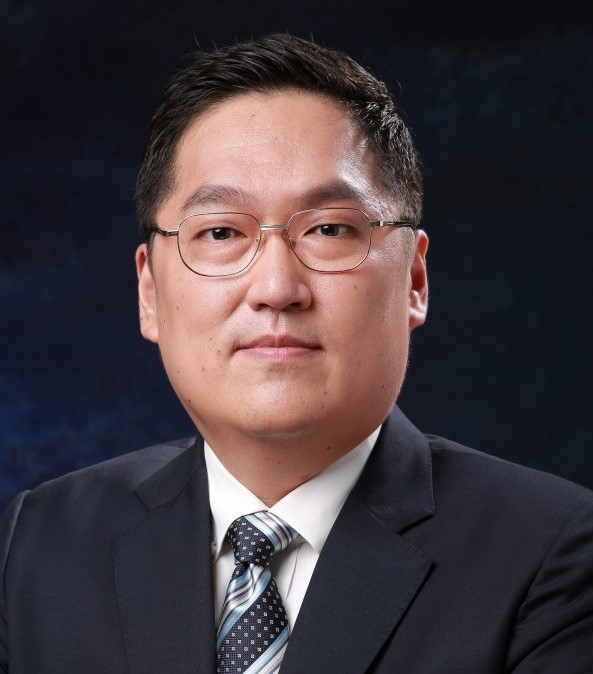 Bill Zhu, Director of product management