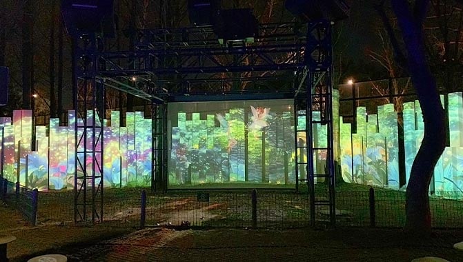 Mesmerizing projections by Christie LWU900-DS laser projectors on the panoramic, floor and hologram screens at Forest Fairyland 
