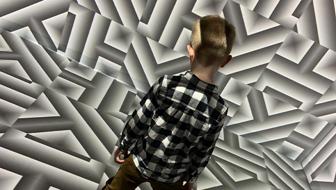 THEMUSEUM is launching EYEPOOL with an exhibit titled “IMPOSSIBLE GEOMETRIES: an AZMA work by Laura Anzola, Matthew Waddell, and Darren Young,” with projection on the floor and walls of the gallery