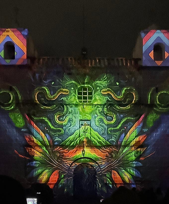 Christie projection solutions lit up the historic façades of Antigua Guatemala during the recent Festival de la Luz de Antigua (“Festival of Light”), the country’s first large-scale video mapping festival.